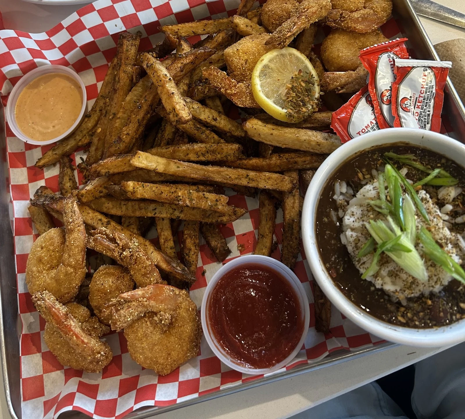 1929 Po-Boy Kitchen gallery 3