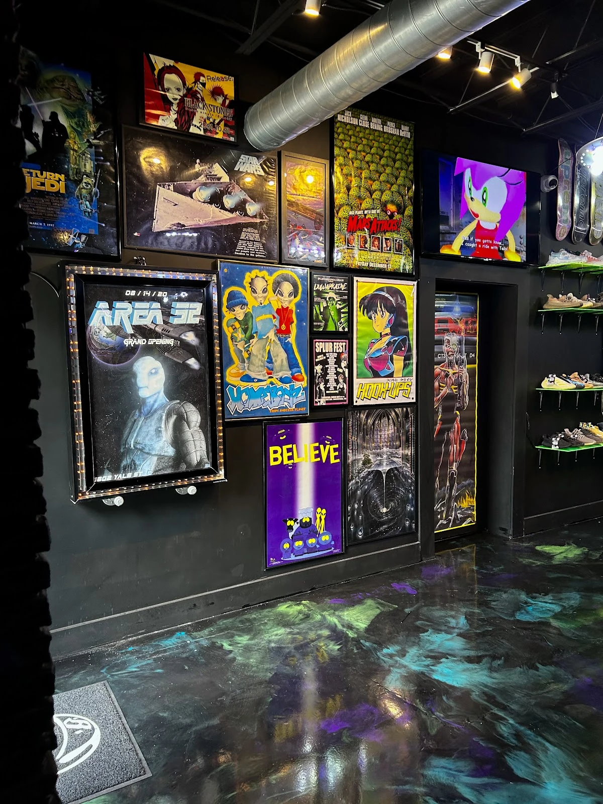 Area 52 gallery 2