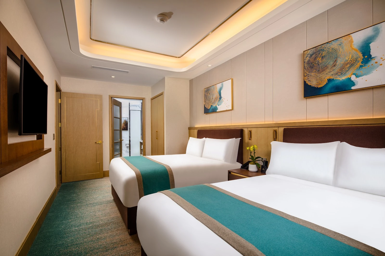 Blossom Hotel Houston, Curio Collection by Hilton gallery 1