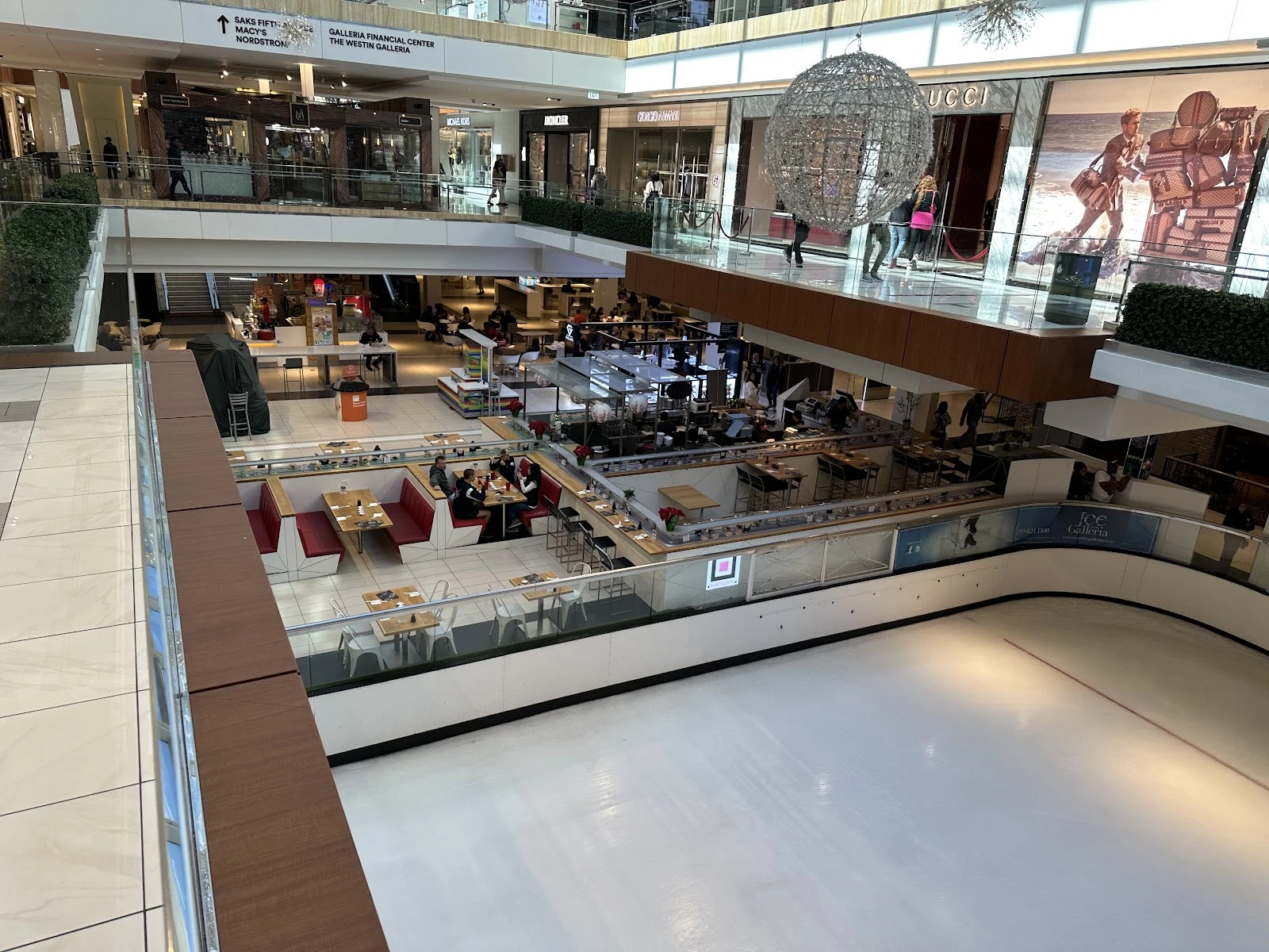Bottega Veneta Houston Galleria gallery 1