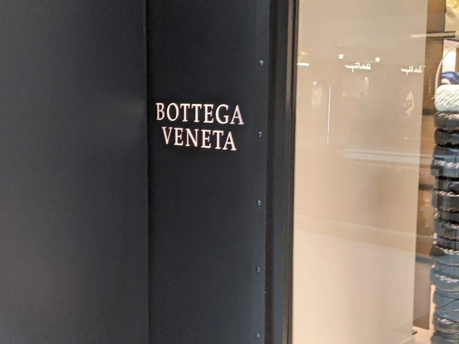 Bottega Veneta Houston Galleria gallery 5