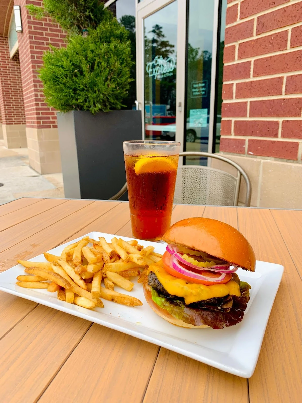 Cafe Express River Oaks gallery 2