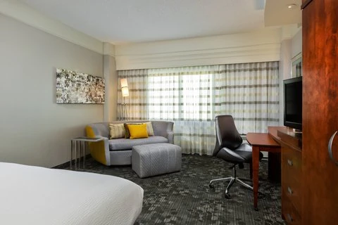 Courtyard by Marriott Houston by The Galleria gallery 1