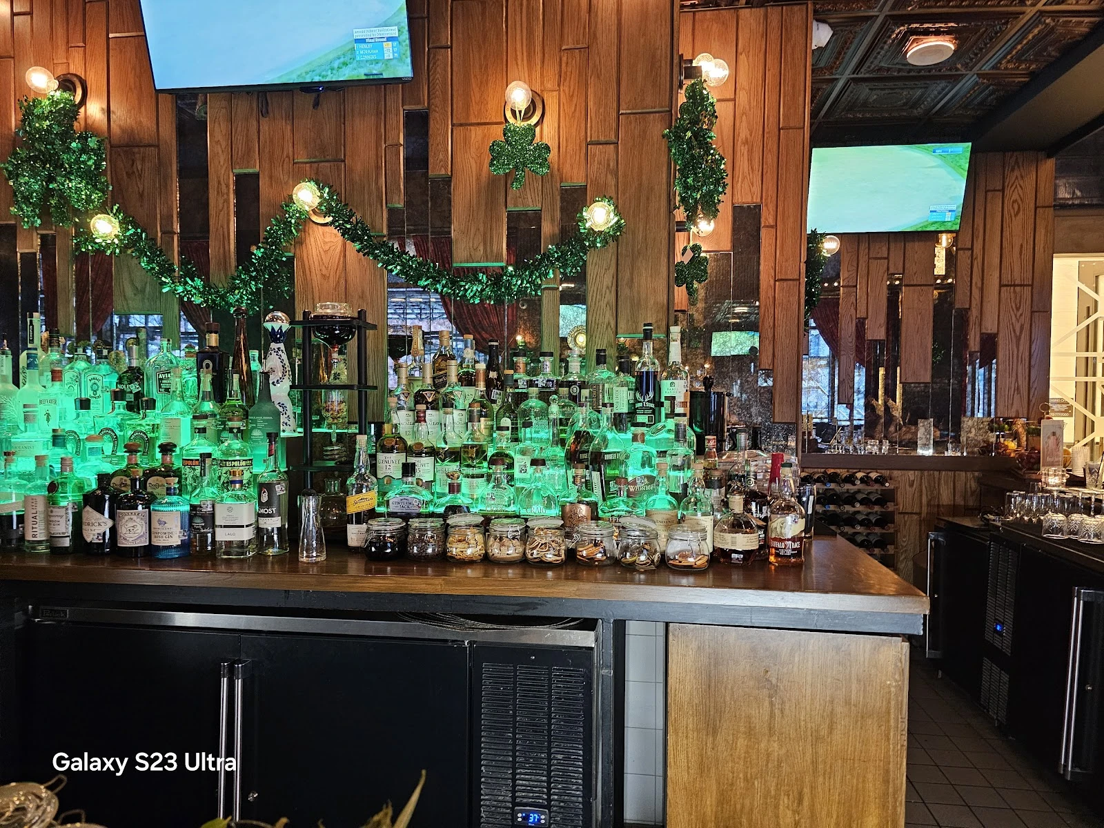 Hearsay Tavern gallery 3
