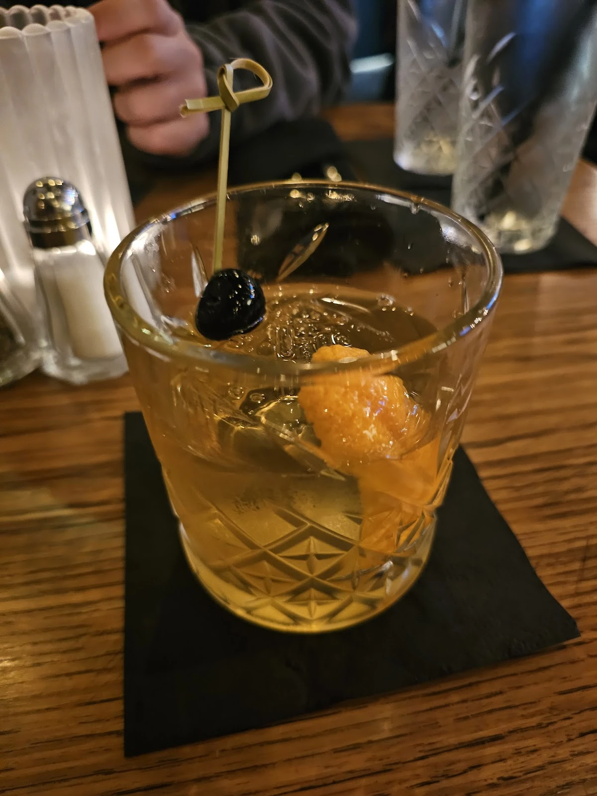 Hearsay Tavern gallery 4