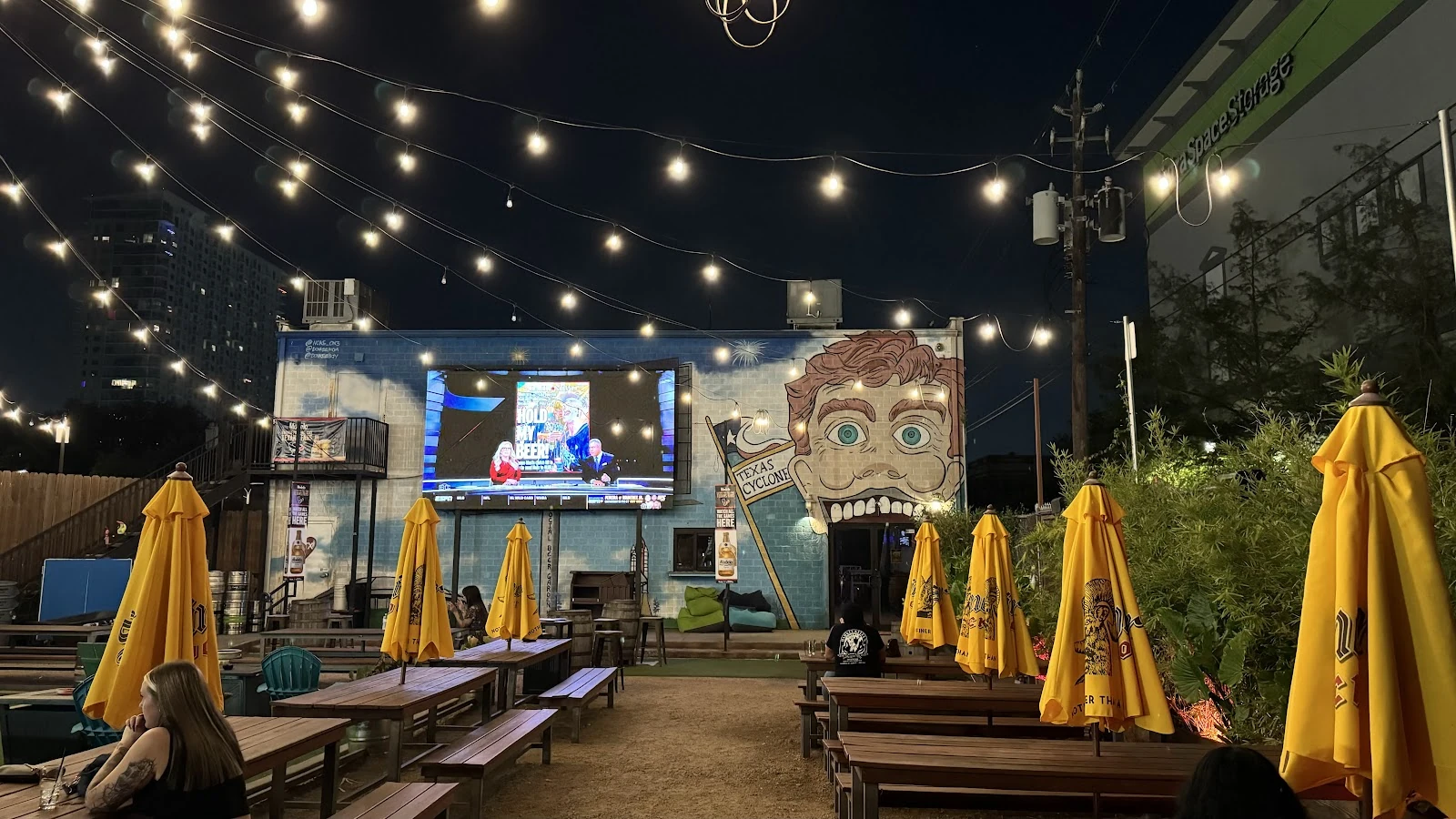 Social Beer Garden HTX gallery 6