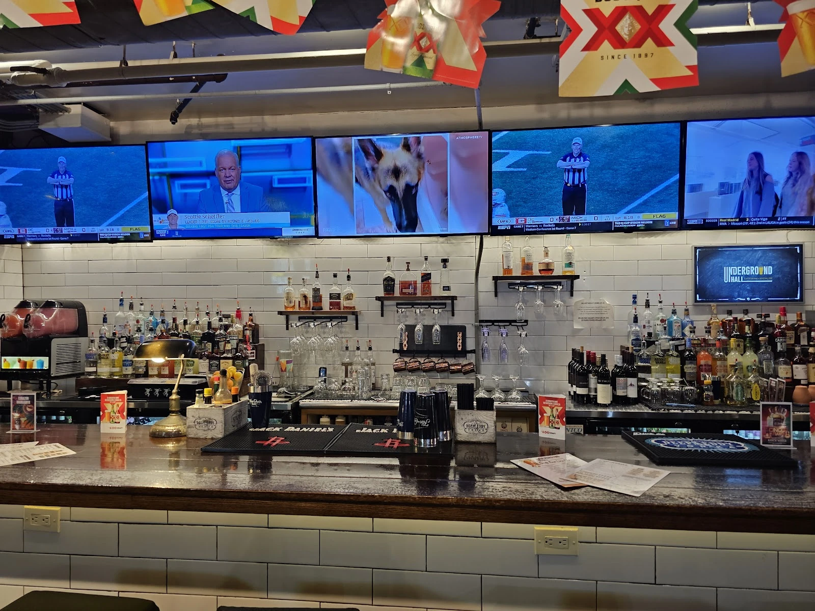 Underground Hall gallery 4