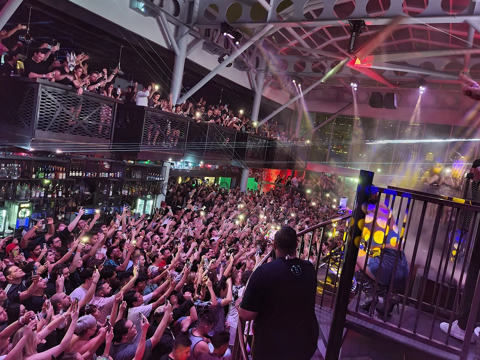 Warehouse Live gallery 5