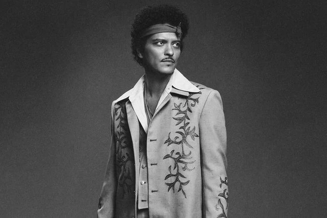 Bruno Mars - The Romantic Tour gallery 1