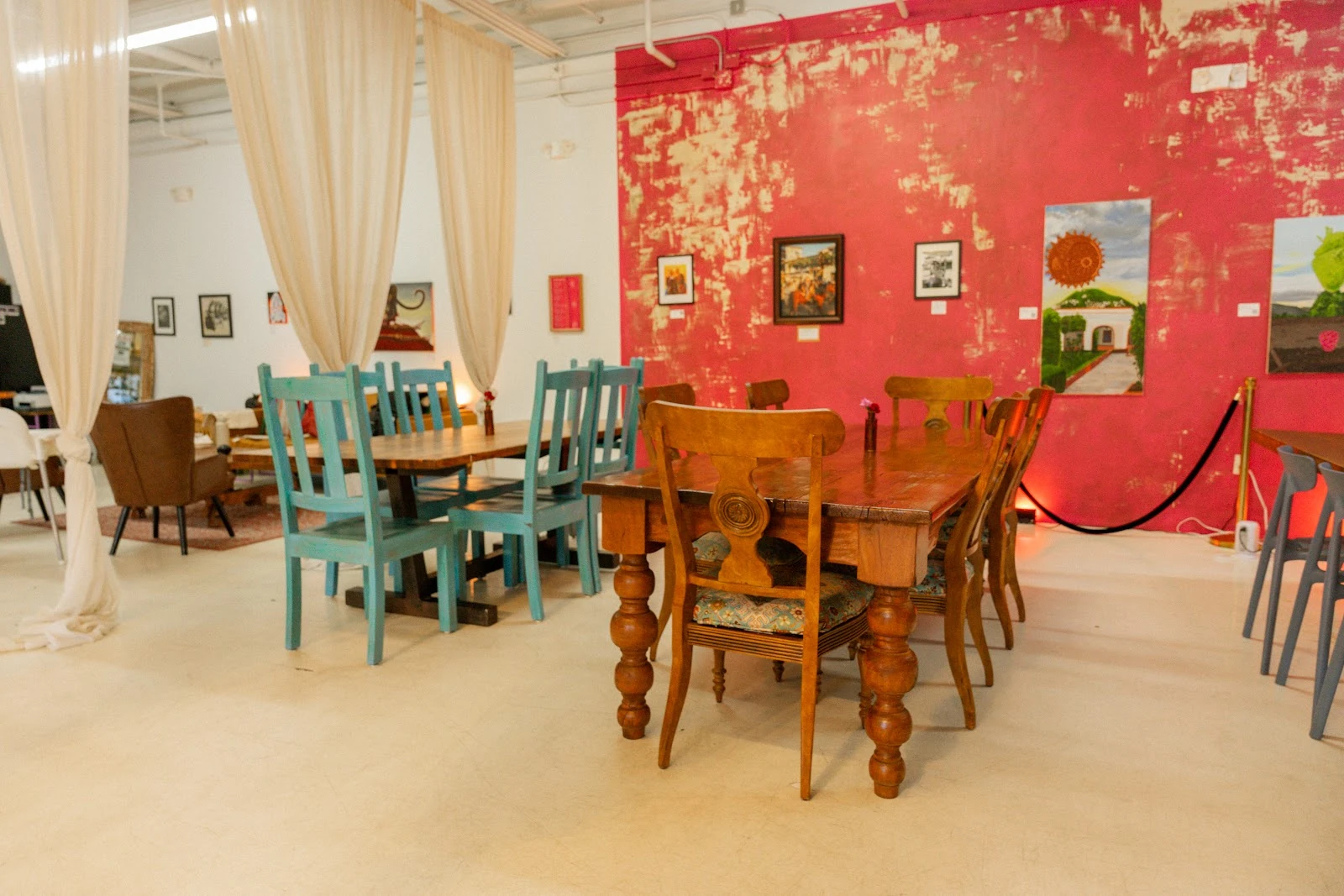 Las Perras Café