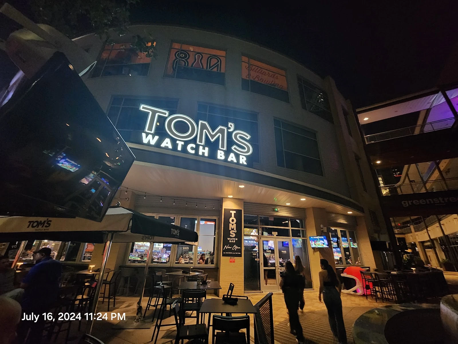 Tom's Watch Bar