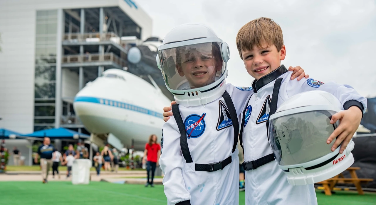 Space Center Houston's Moon 2 Mars Festival gallery 4